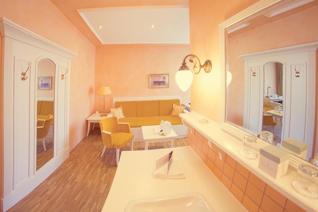 Trip Inn Hotel Der Adelshof 슈바비슈할 외부 사진